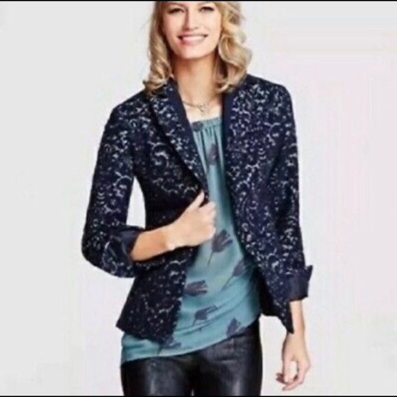 CAbi Jacquard Blazer Navy Blue Wool Blend Flocked Jacket #109 Women’s Size 6 - Picture 3 of 12